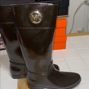 Chocolate brown Michael Kors rain boots